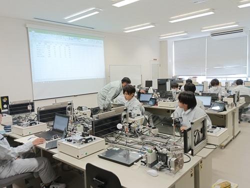 こんぴゅーたせいぎょやせいず