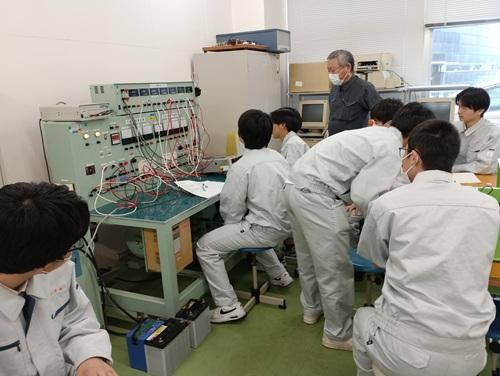 でんきききじっしゅう