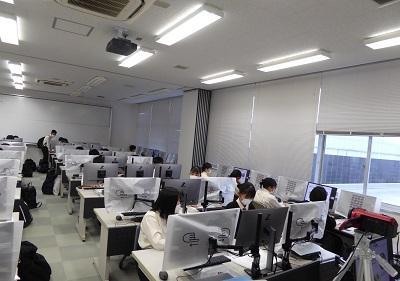 プログラミング実習室